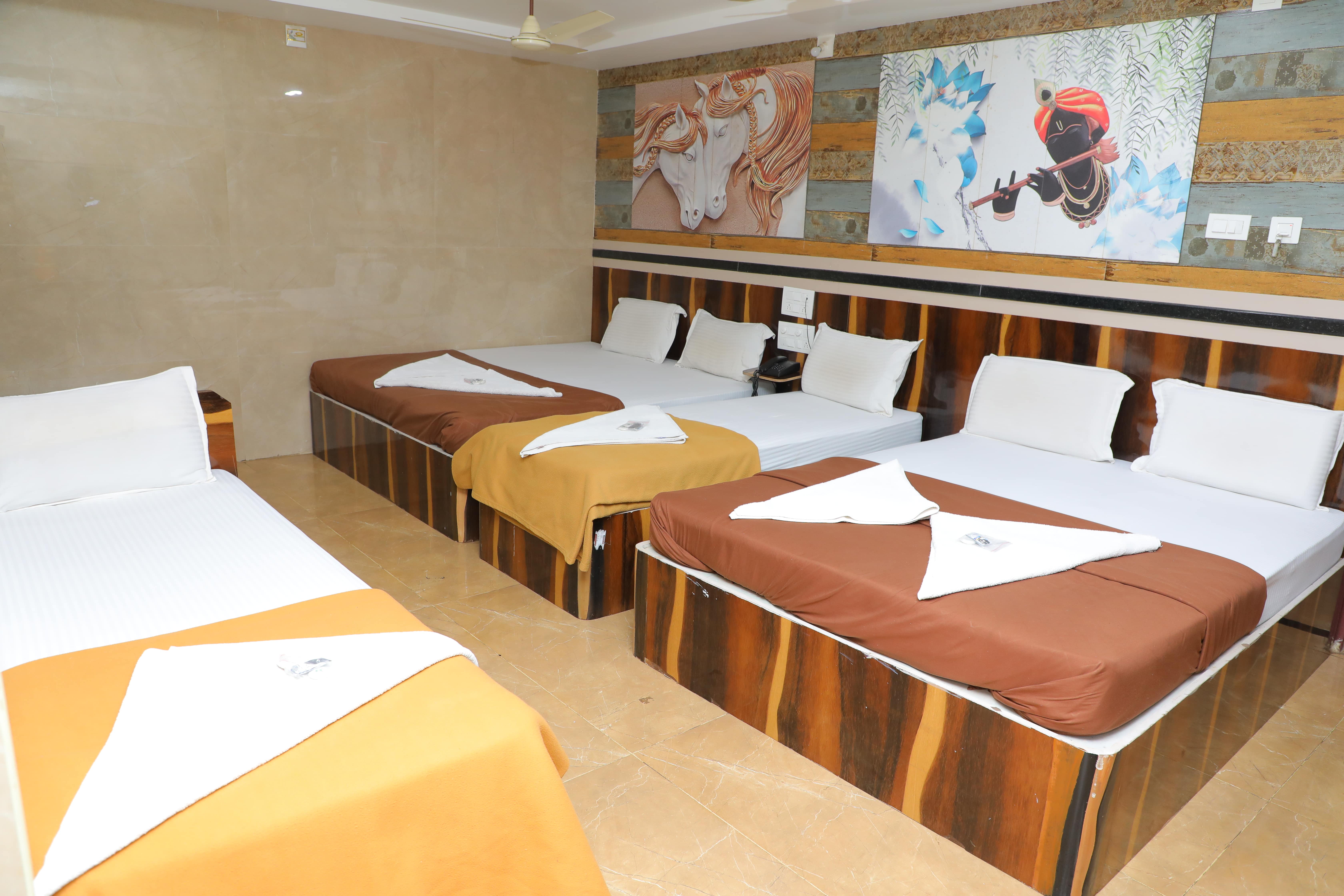 Deluxe Six Bed Room gallery