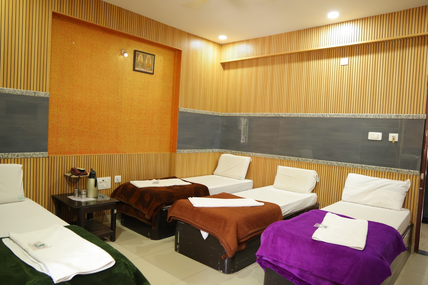 Deluxe Four Bed Room