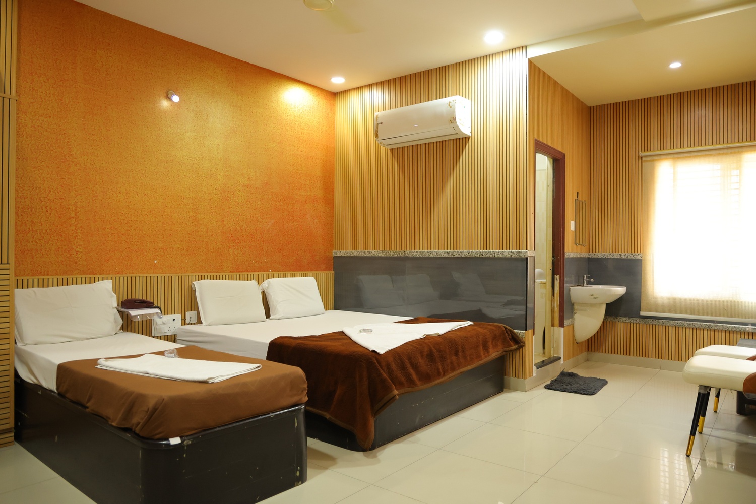Deluxe Triple Bed Room